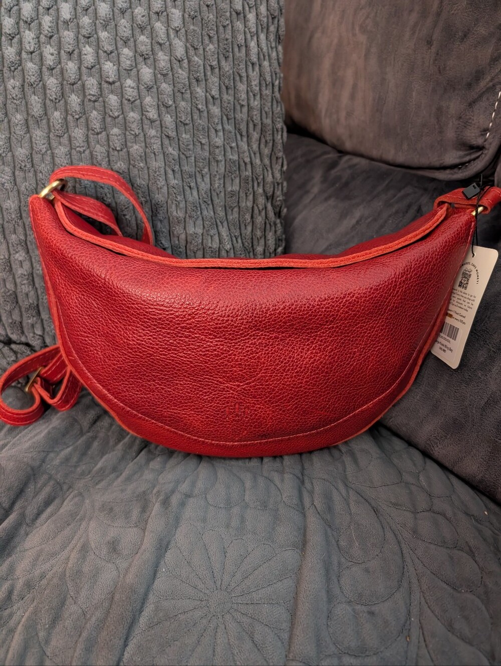 Portland Leather Chili Red Large Koala Sling Bag NWT - Picture 2 of 6